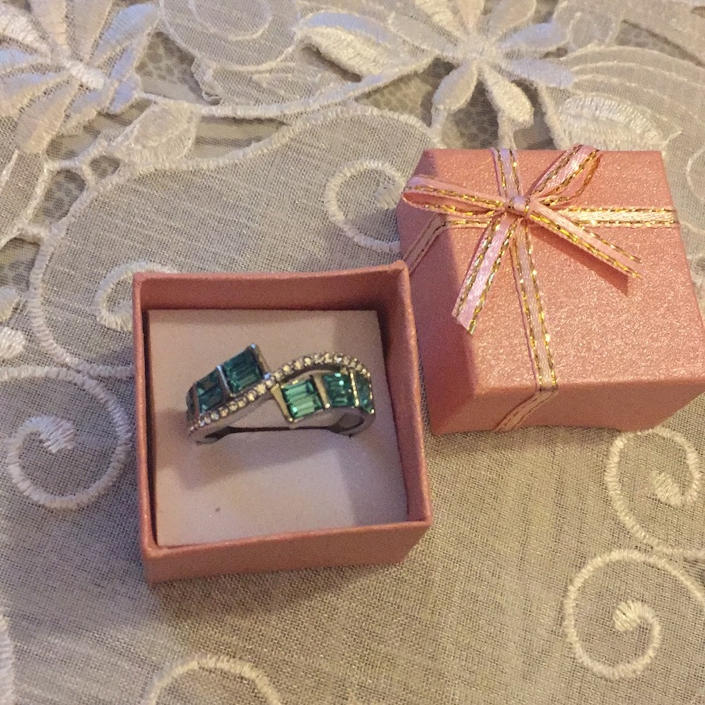 Terquoise  cube stones sliver color ring